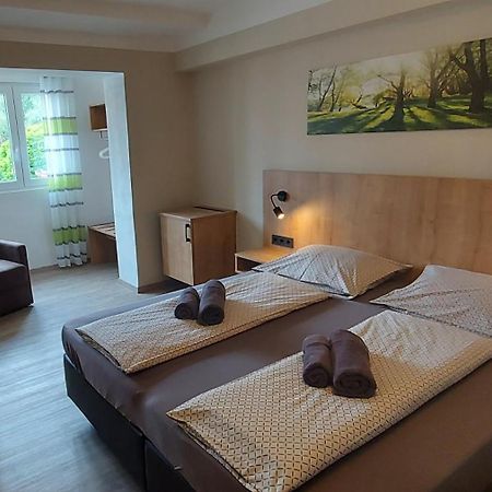 Pension Delagera Grossmehring Екстер'єр фото
